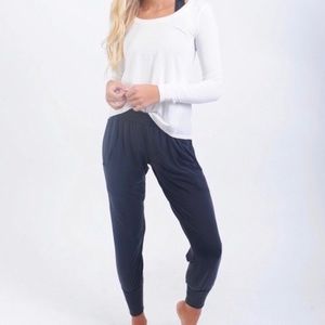 NWOT Zyia Active Black Joggers in a Bottle Original Version size Medium